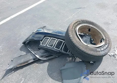 2018 Jeep Grand Cherokee Laredo E 4X2 z USA, uszkodzony, nr VIN 1C4RJEAG2JC353918